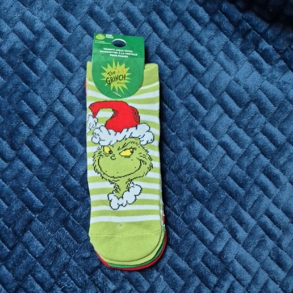 The Grinch & Max The Dog 3 Pairs Of Ankle Socks NWT!